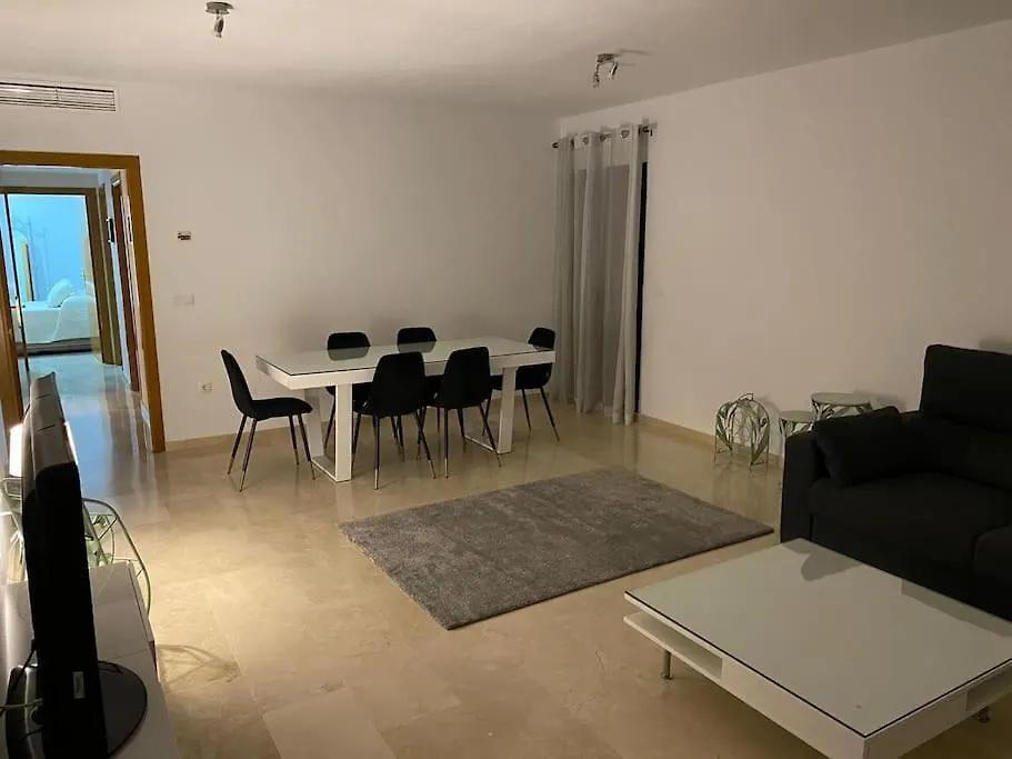 Central Estepona 3 Bed Apt With Pool And Parking