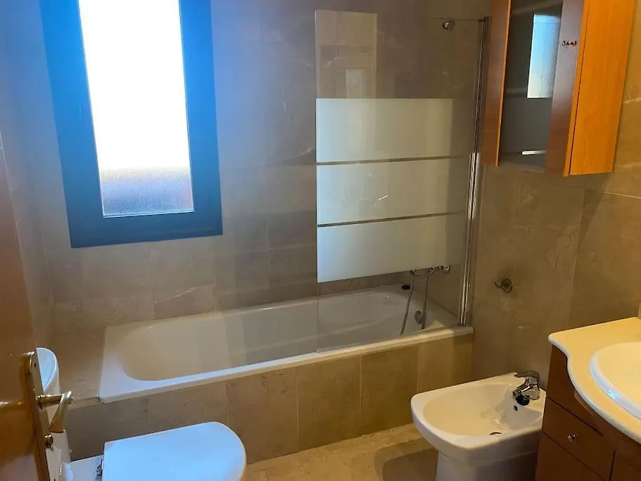 Central Estepona 3 Bed Apt With Pool And Parking Daire