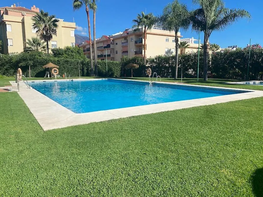 Central Estepona 3 Bed Apt With Pool And Parking 0*,