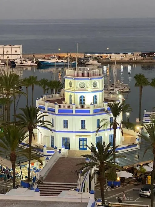 Central Estepona 3 Bed Apt With Pool And Parking 0*,